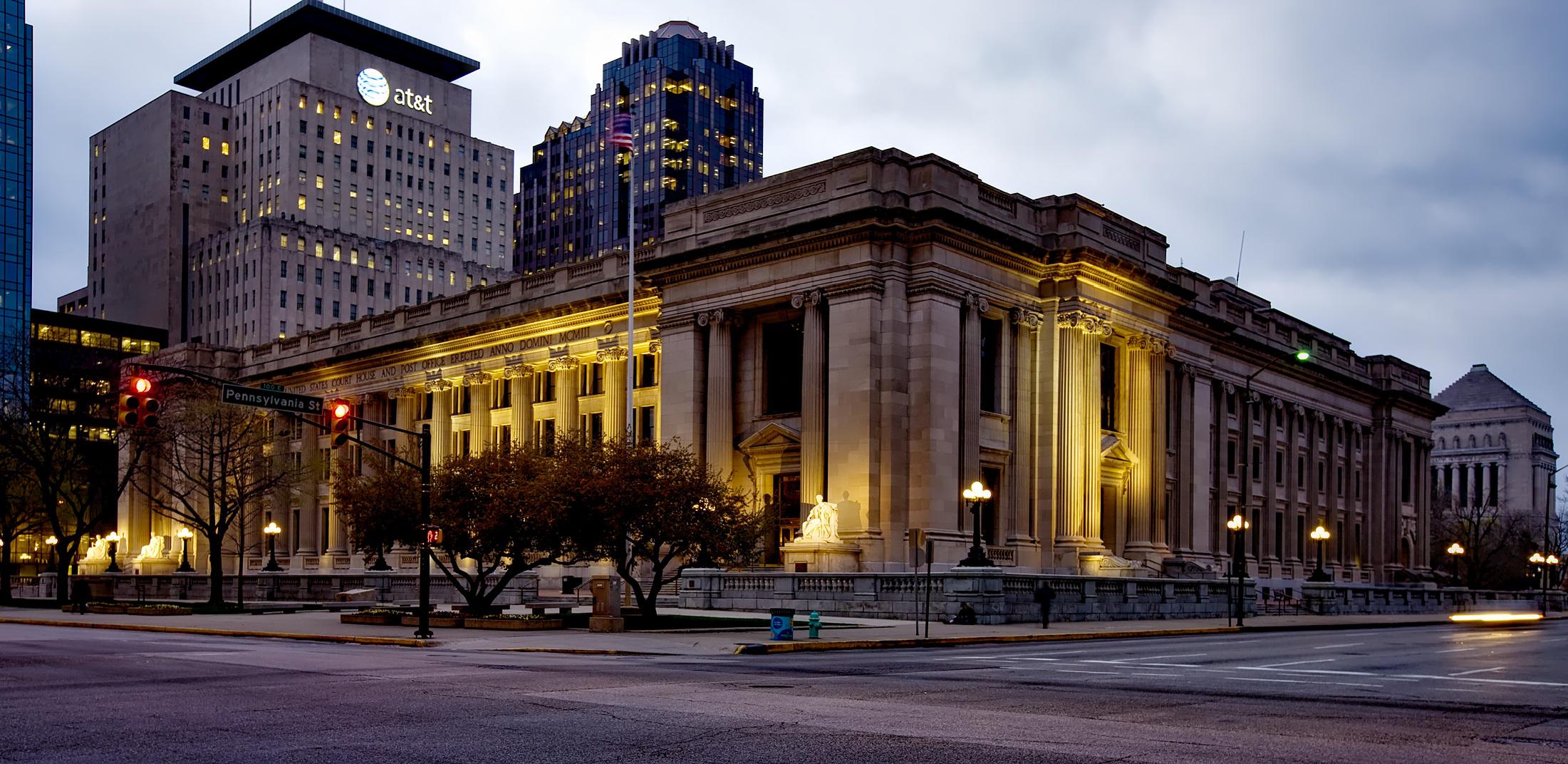 Indianapolis Monument Circle - Professional commercial cleaning services